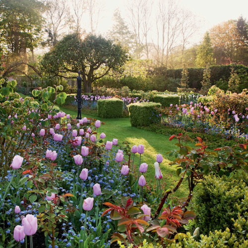 © Paradise Found - Gardens of Enchantment by Clive Nichols, to be published by teNeues. Pashley Manor Gardens, East Sussex, United Kingdom