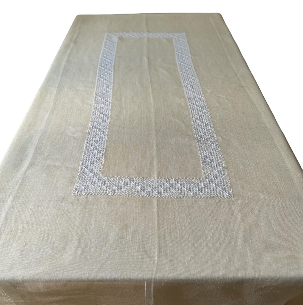 Vintage Italian Embroidered Table Linens Set - Image 6