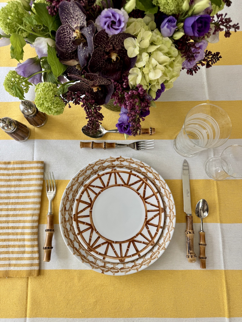 exclusive Quintessence tableware for Mother's Day