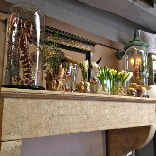 Holland-&-Sherry-Bespoke-fireplace-mantel-with-Deyrolle-lobsters