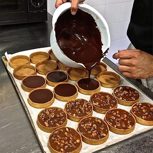 French pastry baking class